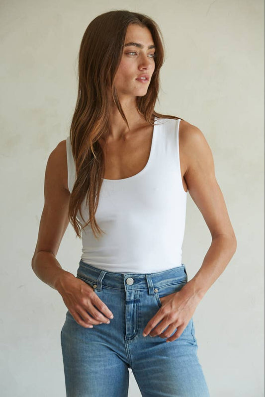 Double Layered Seamless Tank Top: White
